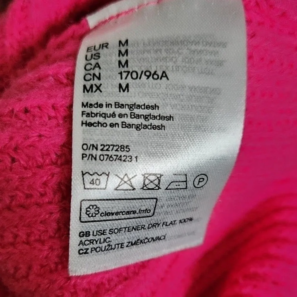 H&M Divided Hot Pink Cropped Mock Neck Ribbed‎ Knit Sweater Medium 109